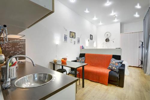 Apartments Logic Hall - image 4
