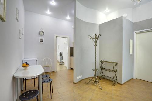 Apartments Logic Hall - image 7
