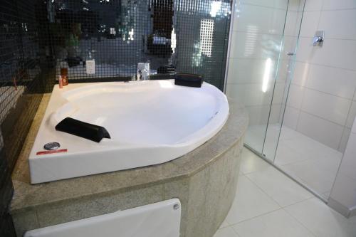 Premium Palace Hotel in Арікеміс