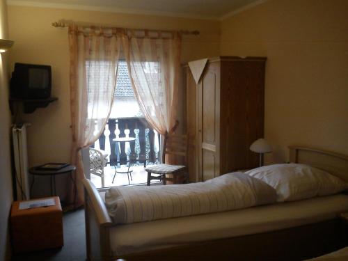 楚庫弗爾申科酒店 (Hotel zur Kuferschenke) in 尼爾斯泰因