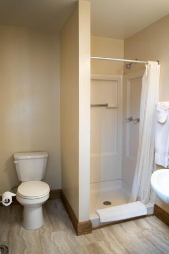 Teller House - image 7
