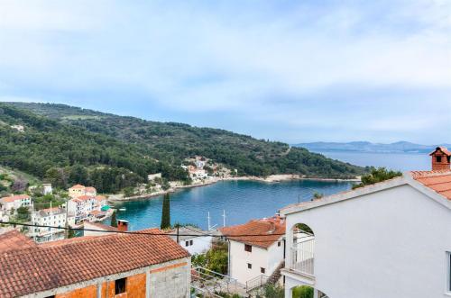  Apartments Radojka in Stomorska