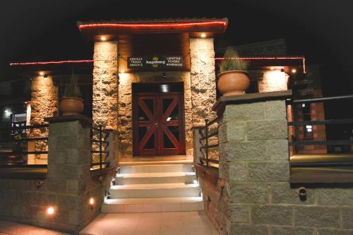 Hotel Torres del Sol – Merlo, ND