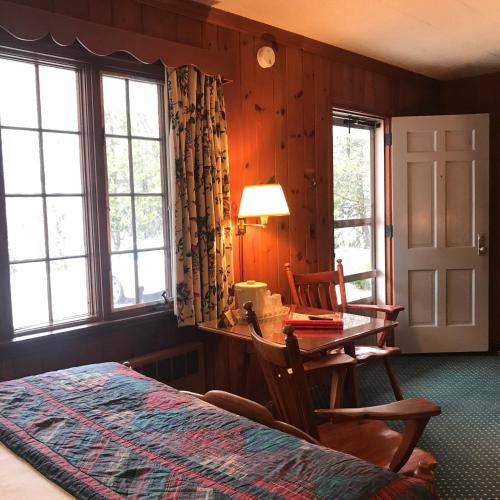 The 1896 House Country Inn - Brookside & Pondside - 편의 시설/서비스