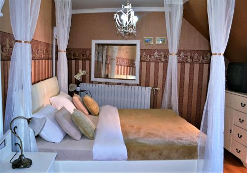  Villa Semiramis in Eger