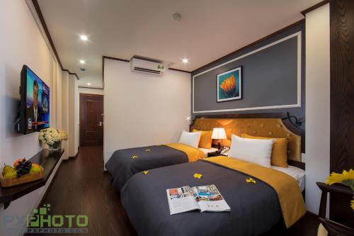 room detail thumbnail 1