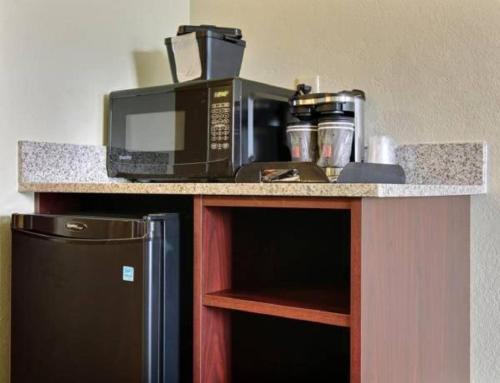 Cobblestone Inn & Suites - Vinton, LA Cobblestone Inn & Suites is perfectly located for both business and leisure guests in Lafayette (IN). Offering a variety of facilities and services, the property provides all you need for a good night