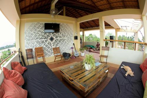 sala de TV, Karma Traders Kampot in Kampot