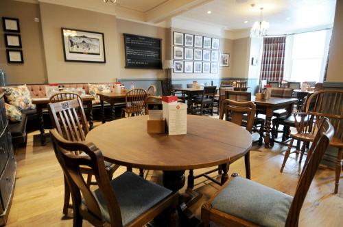 Restaurant, The George Hotel in Castletown