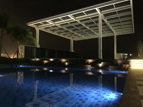 Swimming pool, Southbay Plaza Condominium in Batu Maung
