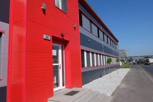 Montagehotel Bed & Steel in Linz, Österreich