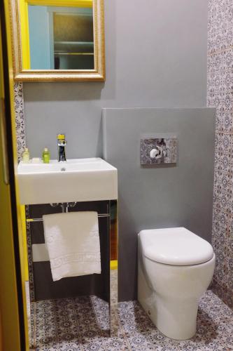 Vintage Boutique Hotel - image 2