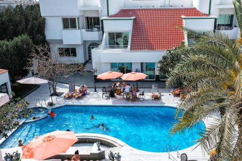 Al Khalidiah Resort - Exterior view