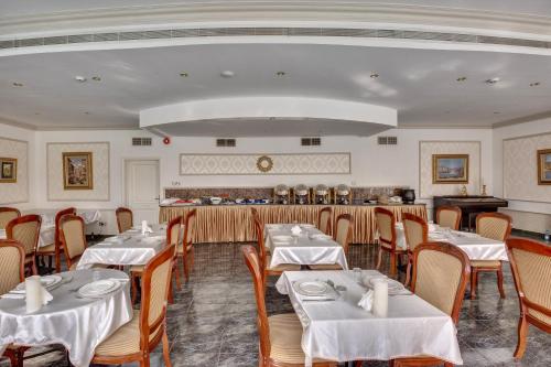 Al Khalidiah Resort