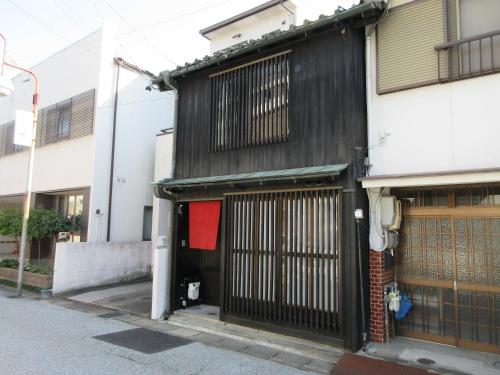 津島旅館 Tsushima Guesthouse