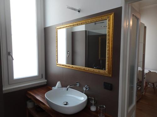 Blue Design Suite, Milan (photo 9)