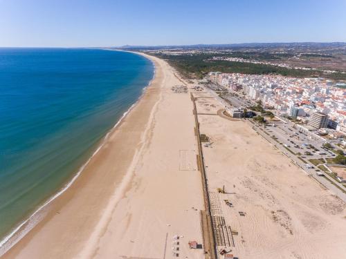 Hotel Navegadores - image 9