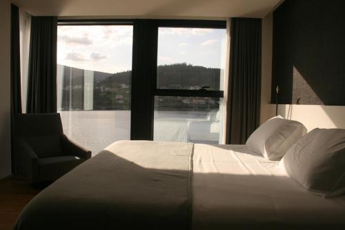 2 twin beds