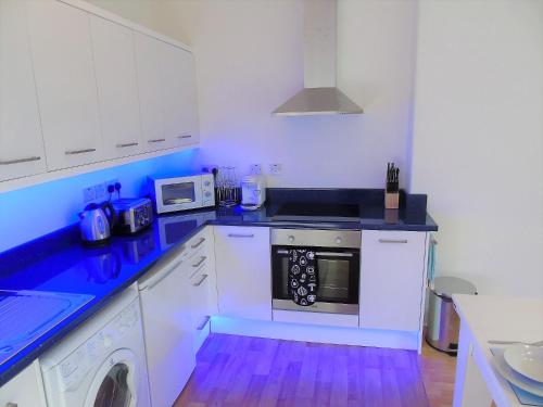 บริการและสิ่งอำนวยความสะดวก, Snug - Tùr Sealladh Apartment (Snug - Tur Sealladh Apartment) in เฮเลนส์โบ่