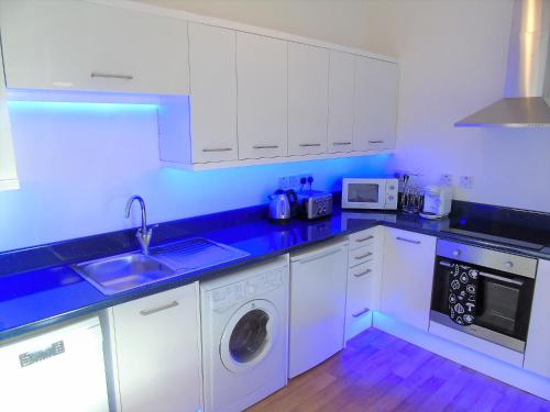 บริการและสิ่งอำนวยความสะดวก, Snug - Tùr Sealladh Apartment (Snug - Tur Sealladh Apartment) in เฮเลนส์โบ่