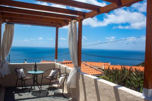  Villa do Pombal, swimming pool in Arco da Calheta
