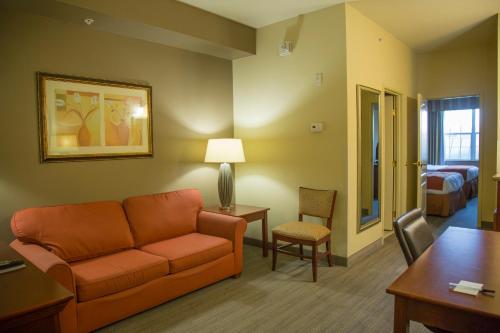 Seffner Inn and Suites