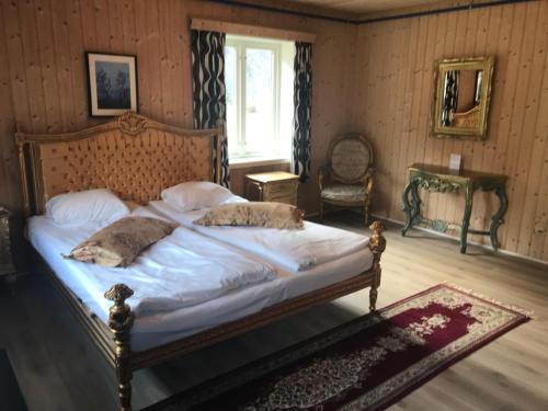 Eidfjord Gjestgiveri - Bed & breakfast- Restaurant