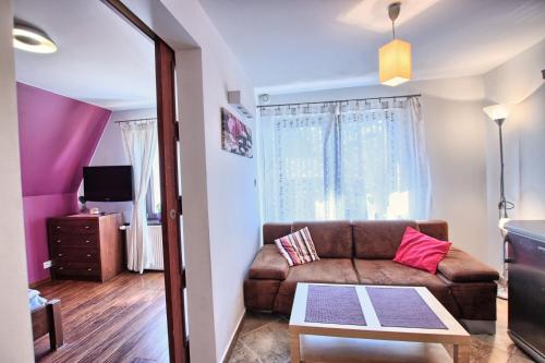 Apartment with Mountain View image 10