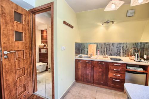 Studio Apartment image 10