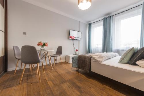 Dworzec Centralny P&O Serviced Apartments - image 3