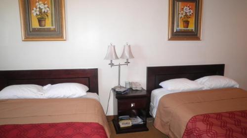 Travel Inn & Suites