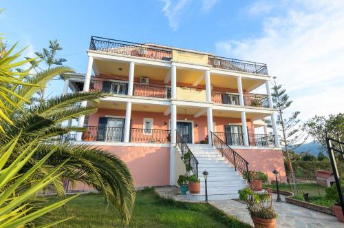  Regina Apartments in Alikanas