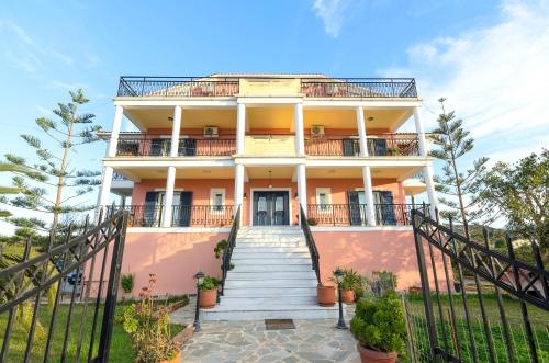  Regina Apartments in Alikanas