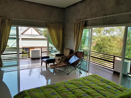 Sea Smile Resort in Klong Wan