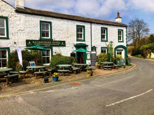 The Racehorses Hotel