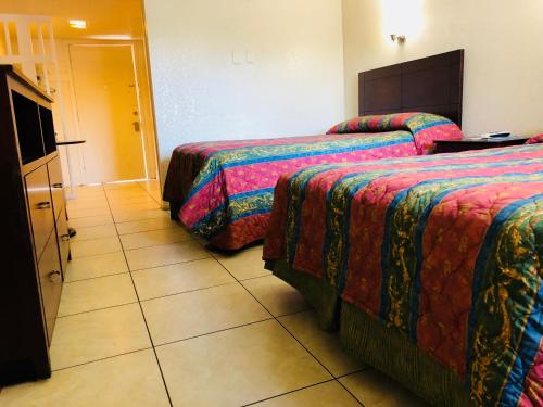 Sunset Inn- Fort Pierce, FL