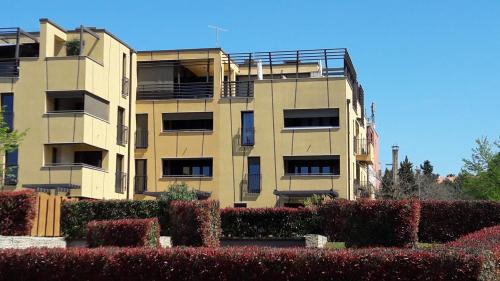 Lucia Exclusive with parking in the garage