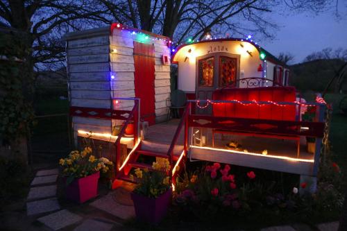 La Roulotte De Lola - Chambre d'hôtes