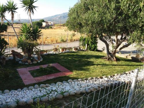  Magias House, Ferienwohnung in Áyios Pandeleḯmon