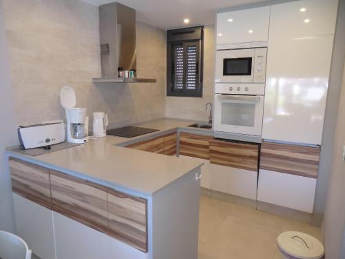 Two-Bedroom House image 4