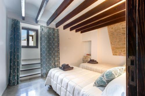Townhouse on the rocks - image 5