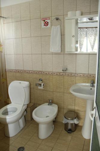 Hotel Italia - image 12