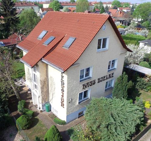 B&B Berlin - Pension Haus Bielke - Bed and Breakfast Berlin