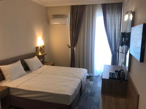 Arsi Enfi City Beach Hotel - image 10