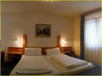 Hotel Domino, Offenbach