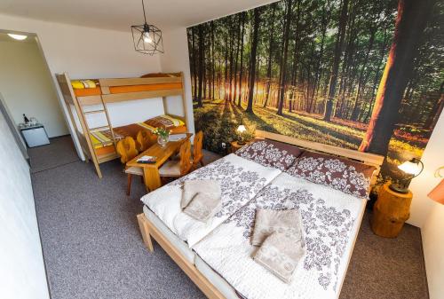 Quadruple Room with Private Bathroom image 8
