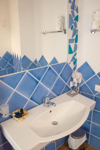 Olbia City Hotel - image 14