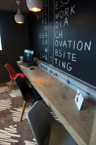 ibis Rouen Centre Champ de Mars - image 11