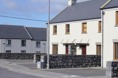 Piper's Chair Houses