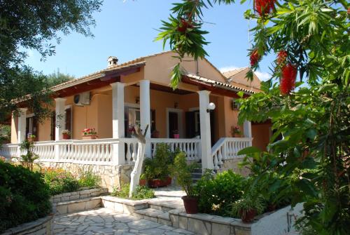  Alexandra' s Village House in 49083 Káto Korakiána